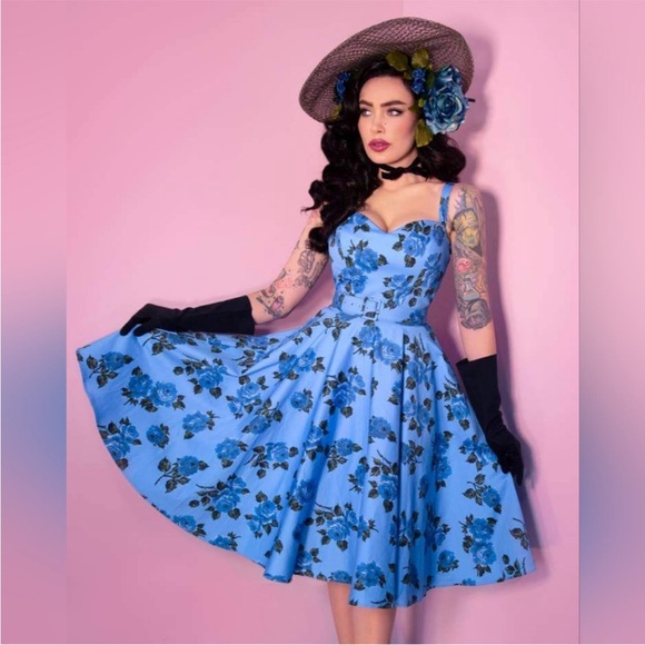 Vixen by micheline Pitt blue roses sweetheart swing - Picture 1 of 6